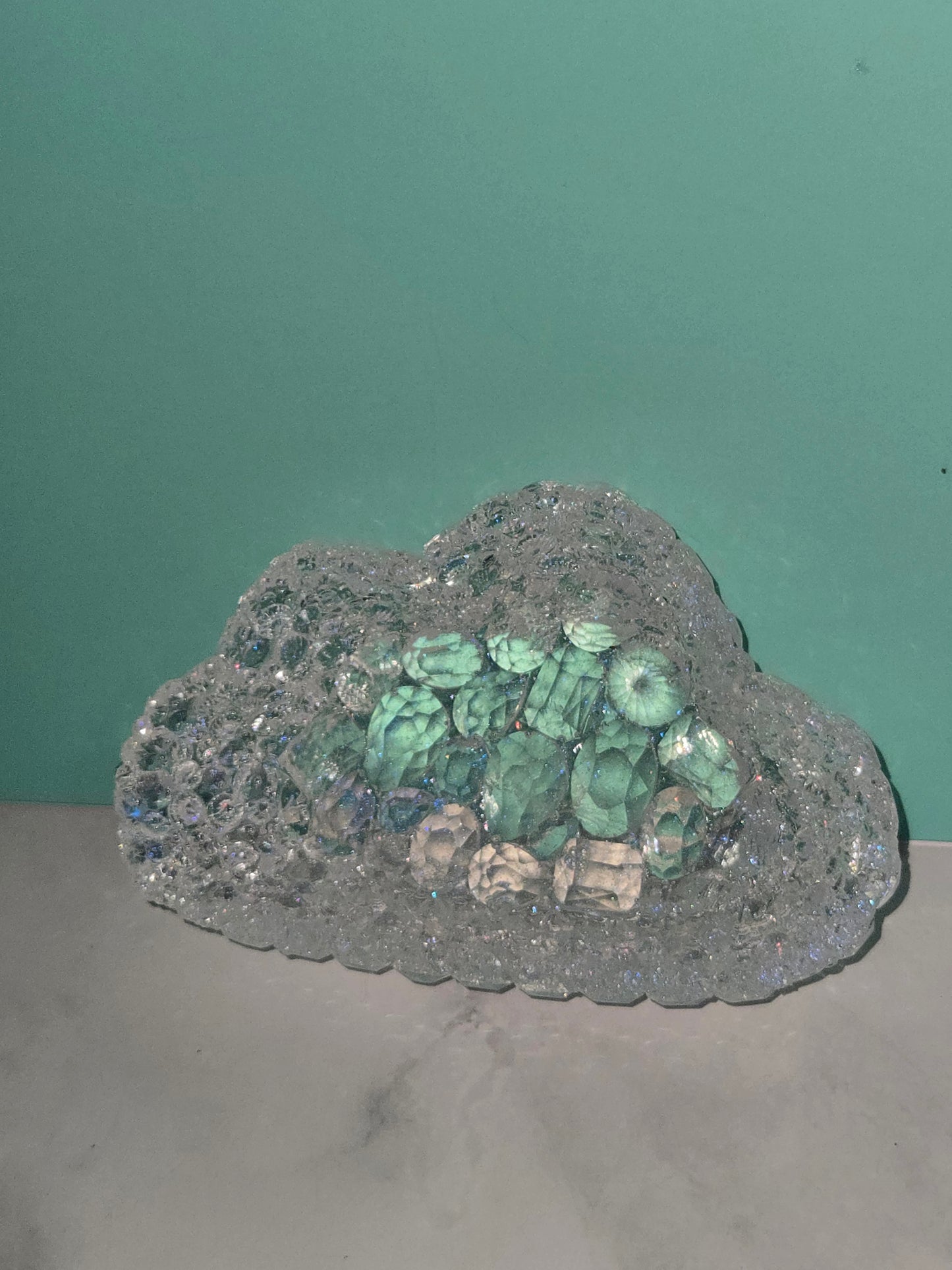 Mini Crystal Cloud Dish – Aurora Glow